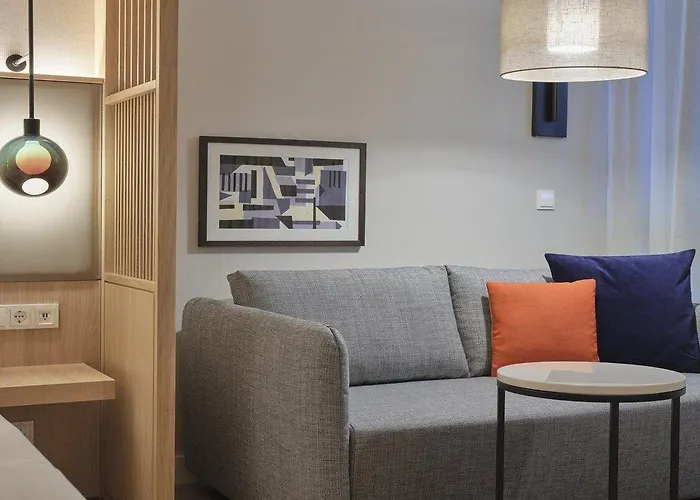 Adina Belvedere Aparthotel 4*