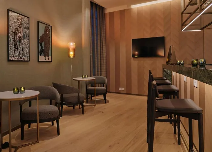 Aparthotel Adina Belvedere 4*