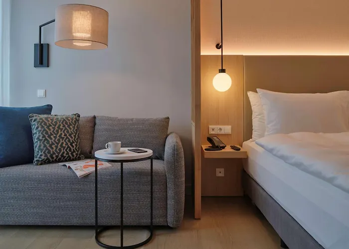 Adina Belvedere Aparthotel 4*
